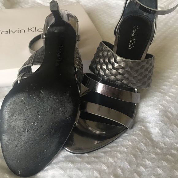 Calvin Klein heels - Picture 2 of 2